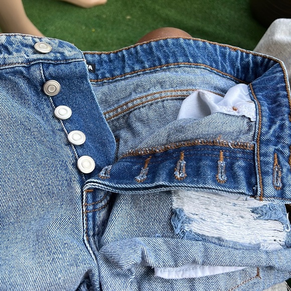 Fashion Nova denim bootaay shorts - Picture 7 of 7